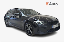 musta BMW 330 2023 kuva 1.