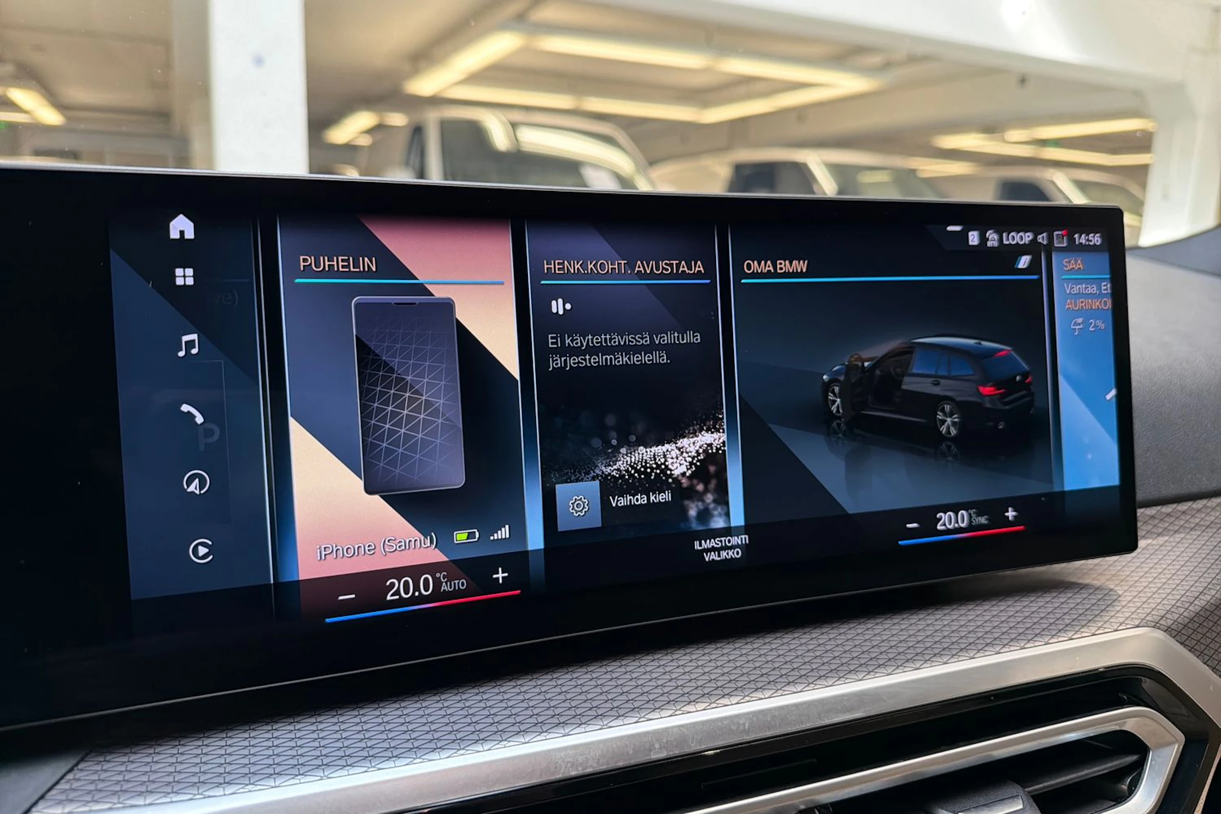 musta BMW 330 2023 kuva 21.