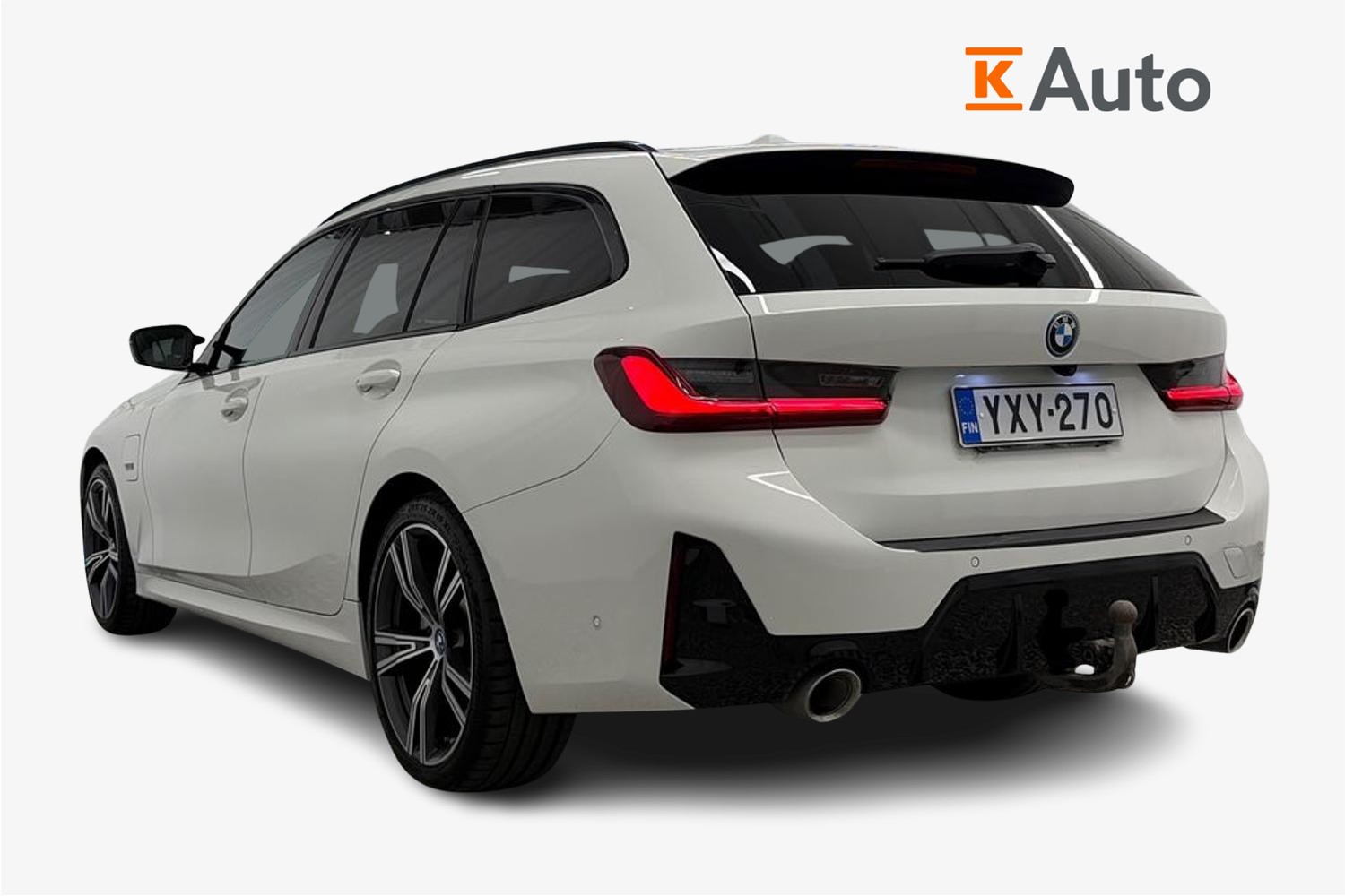 BMW 330 2023, kuva 2/30