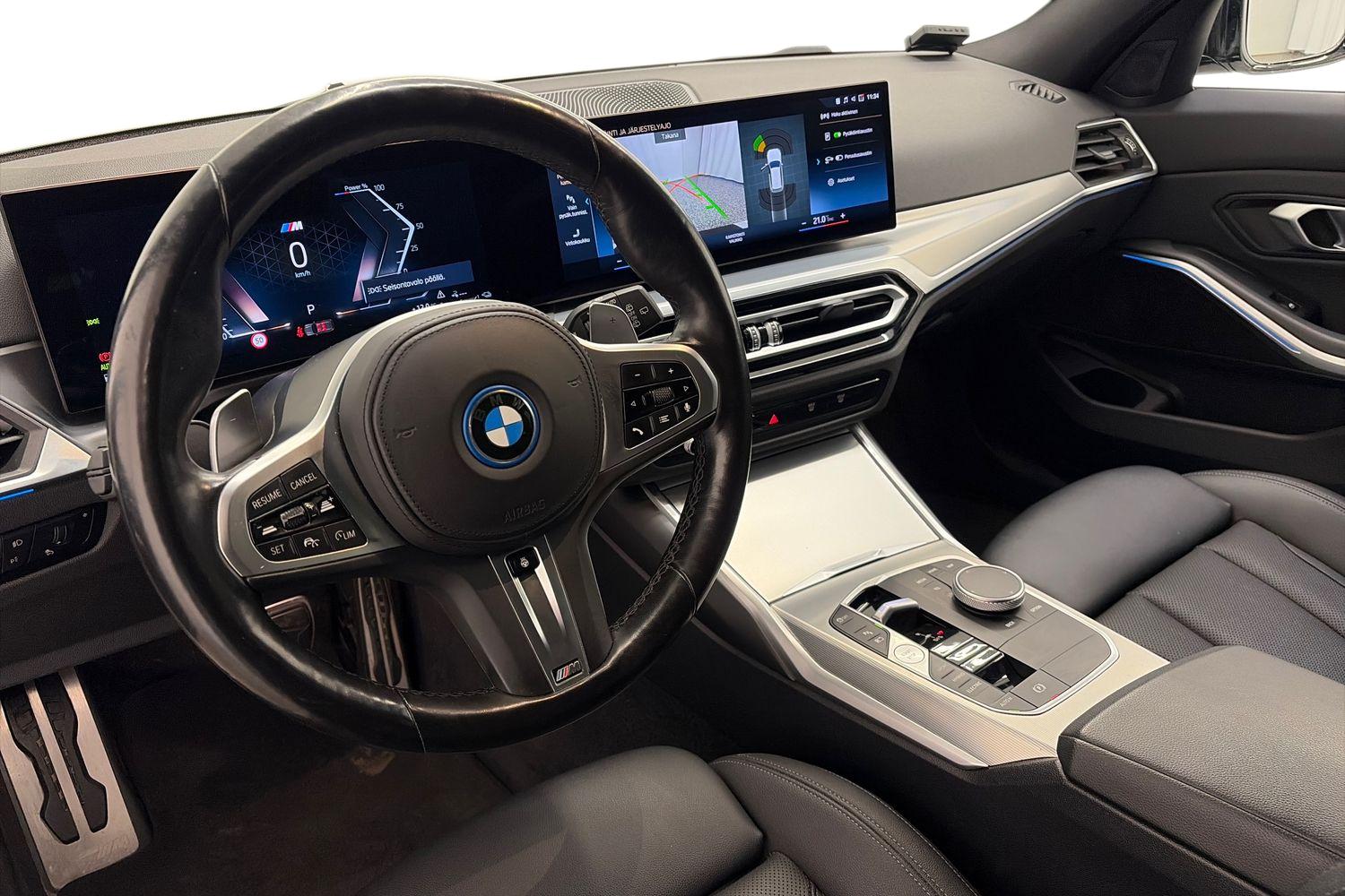 BMW 330 2023, kuva 6/30
