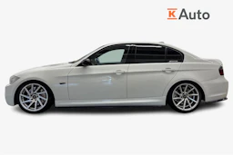 valkoinen BMW 335 2007 kuva 5.