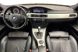 valkoinen BMW 335 2007 kuva 7.