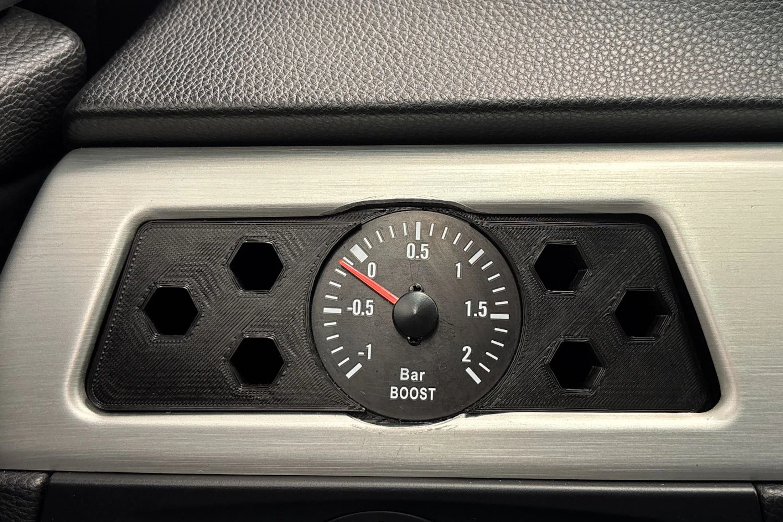 valkoinen BMW 335 2007 kuva 18.