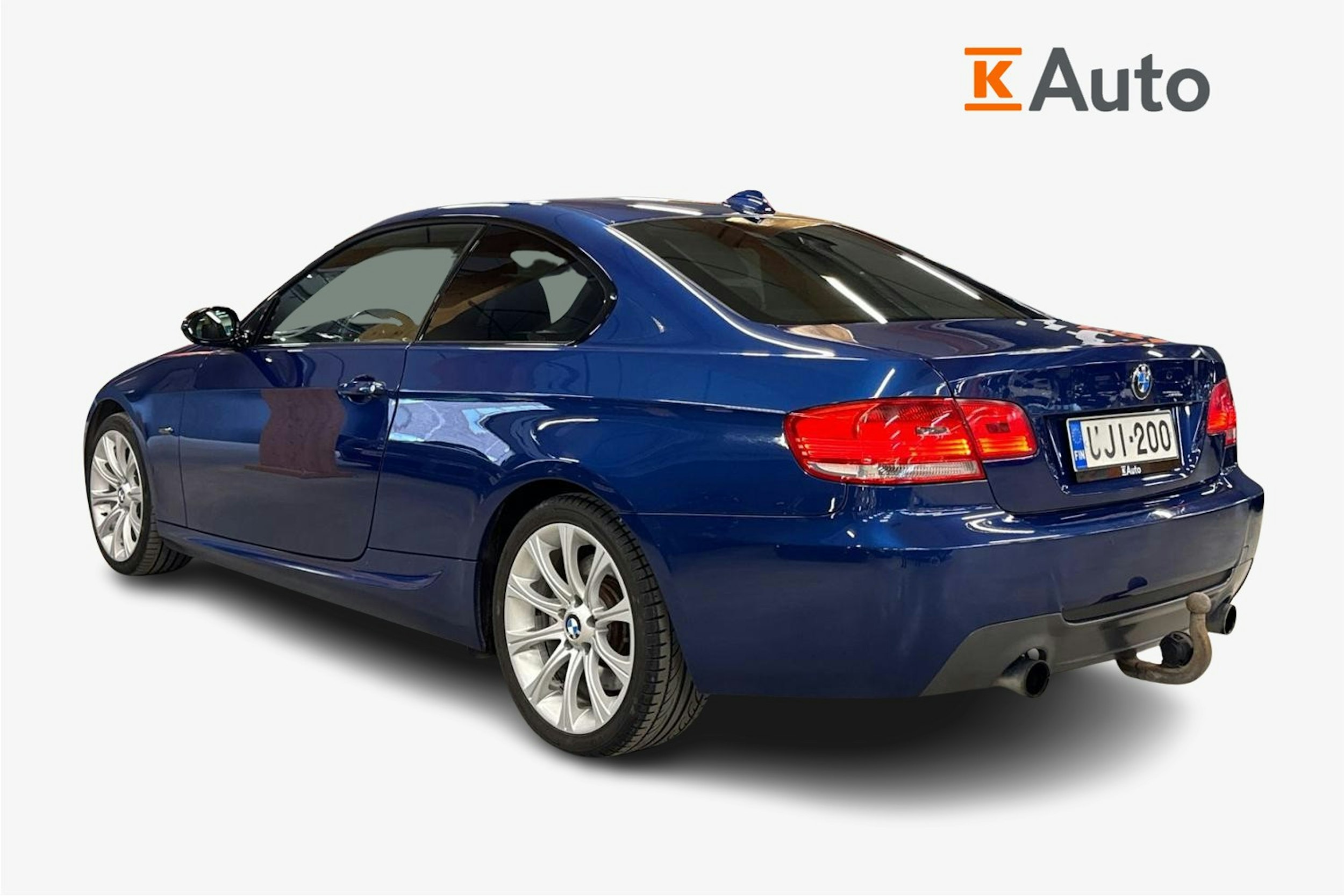 sininen BMW 335 2008 kuva 2.