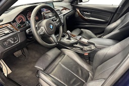 sininen BMW 335 2013 kuva 7.