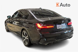 musta BMW 340 2021 kuva 2.