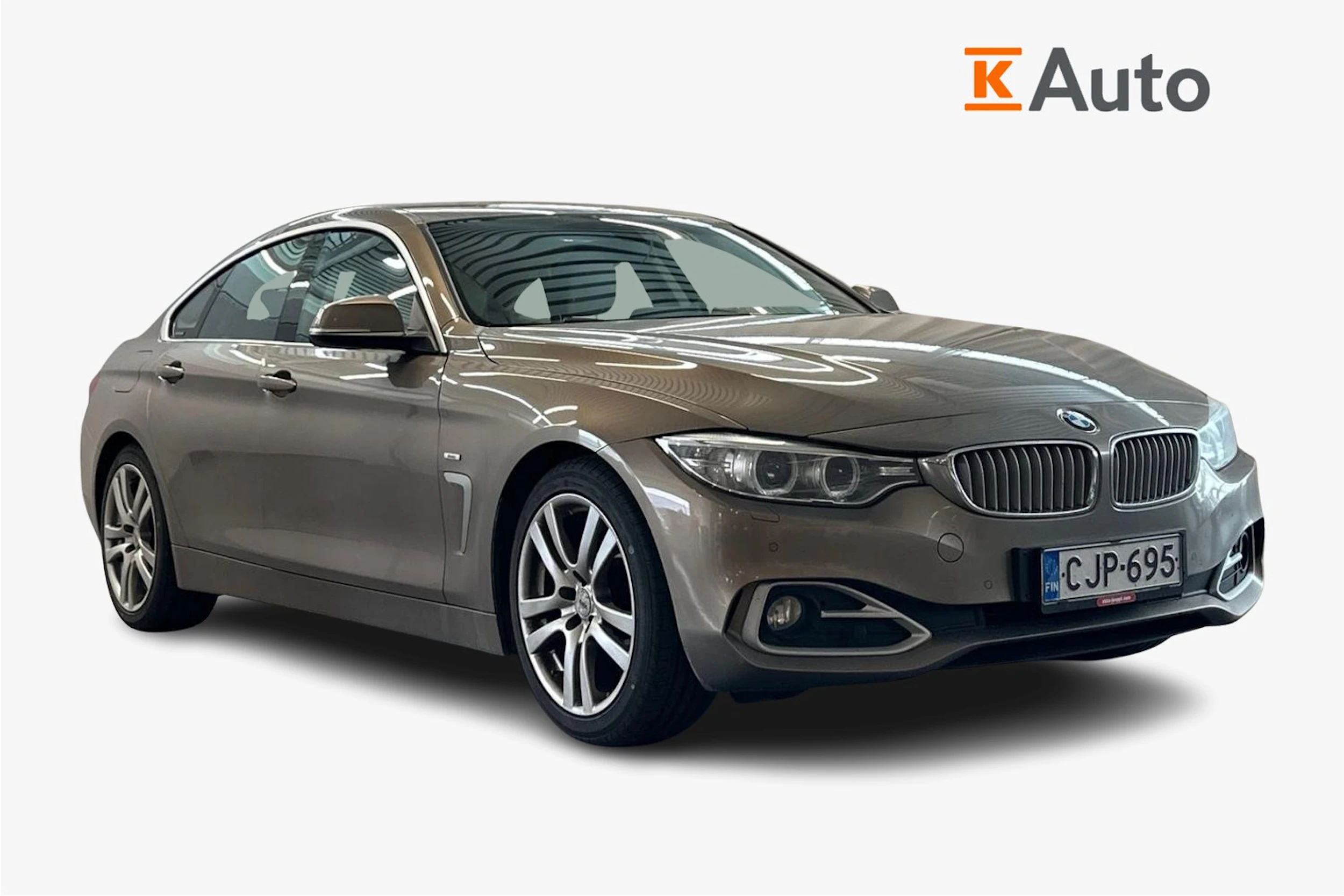 ruskea (beige) BMW 418 2015 kuva 1.