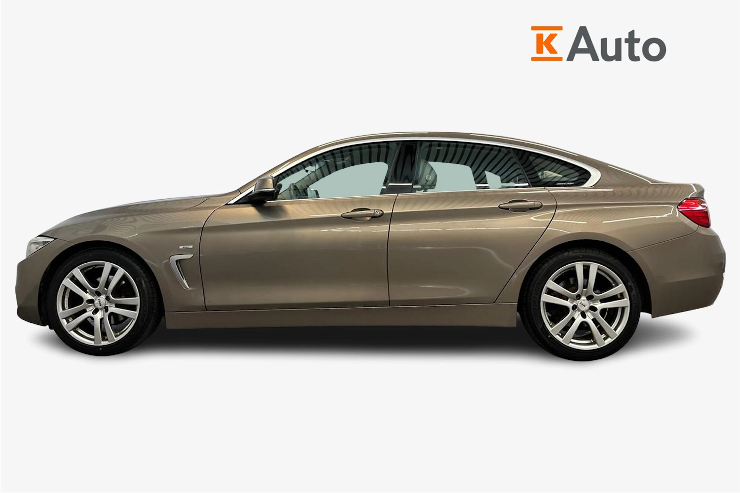 ruskea (beige) BMW 418 2015 kuva 7.