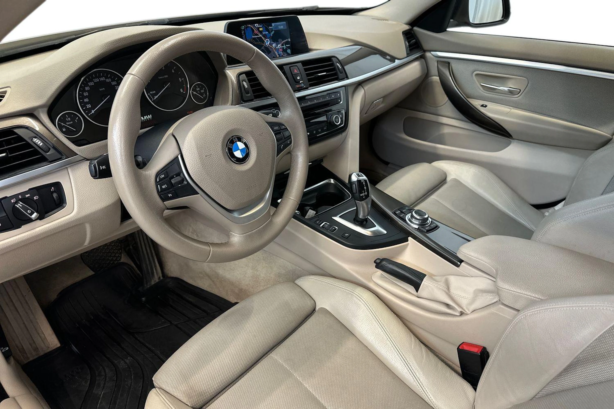 ruskea (beige) BMW 418 2015 kuva 8.