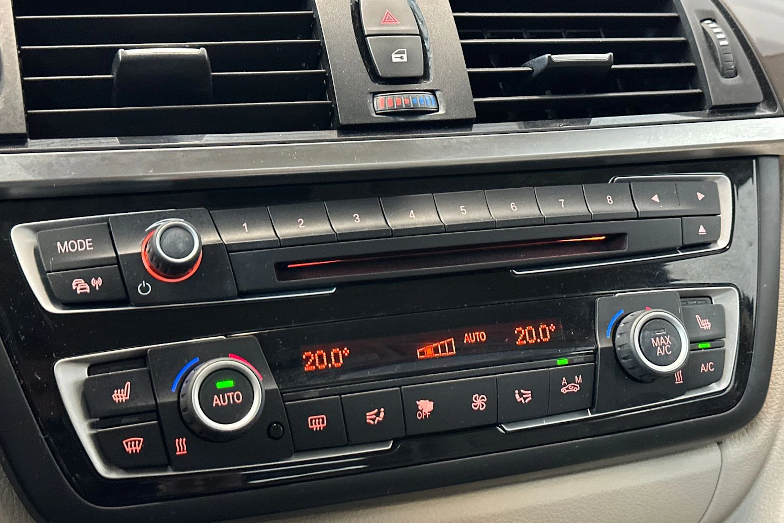 ruskea (beige) BMW 418 2015 kuva 21.