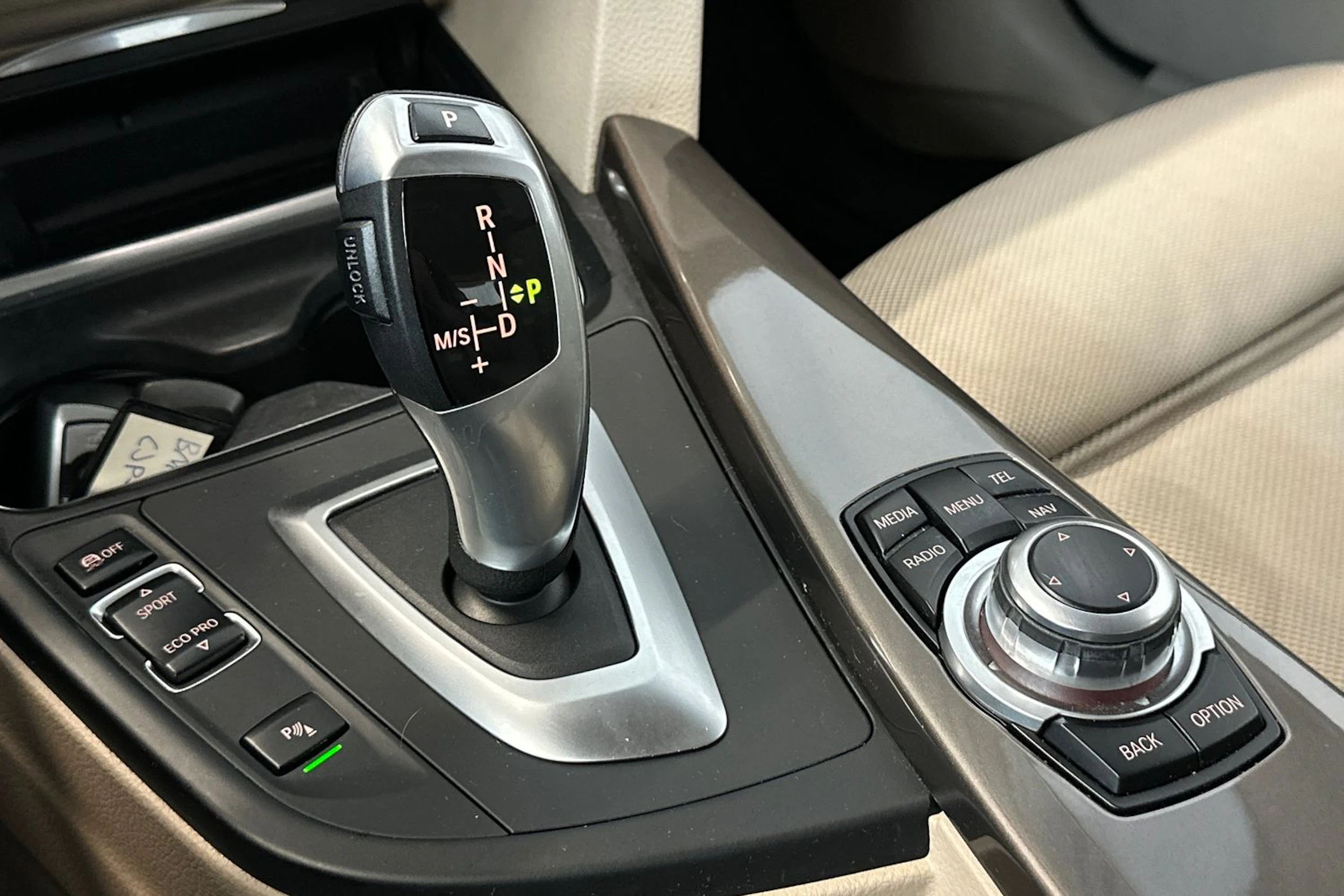 ruskea (beige) BMW 418 2015 kuva 22.