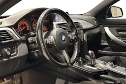 musta BMW 418 2015 kuva 6.