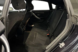 musta BMW 418 2015 kuva 8.