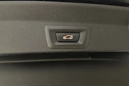 musta BMW 418 2015 kuva 13.
