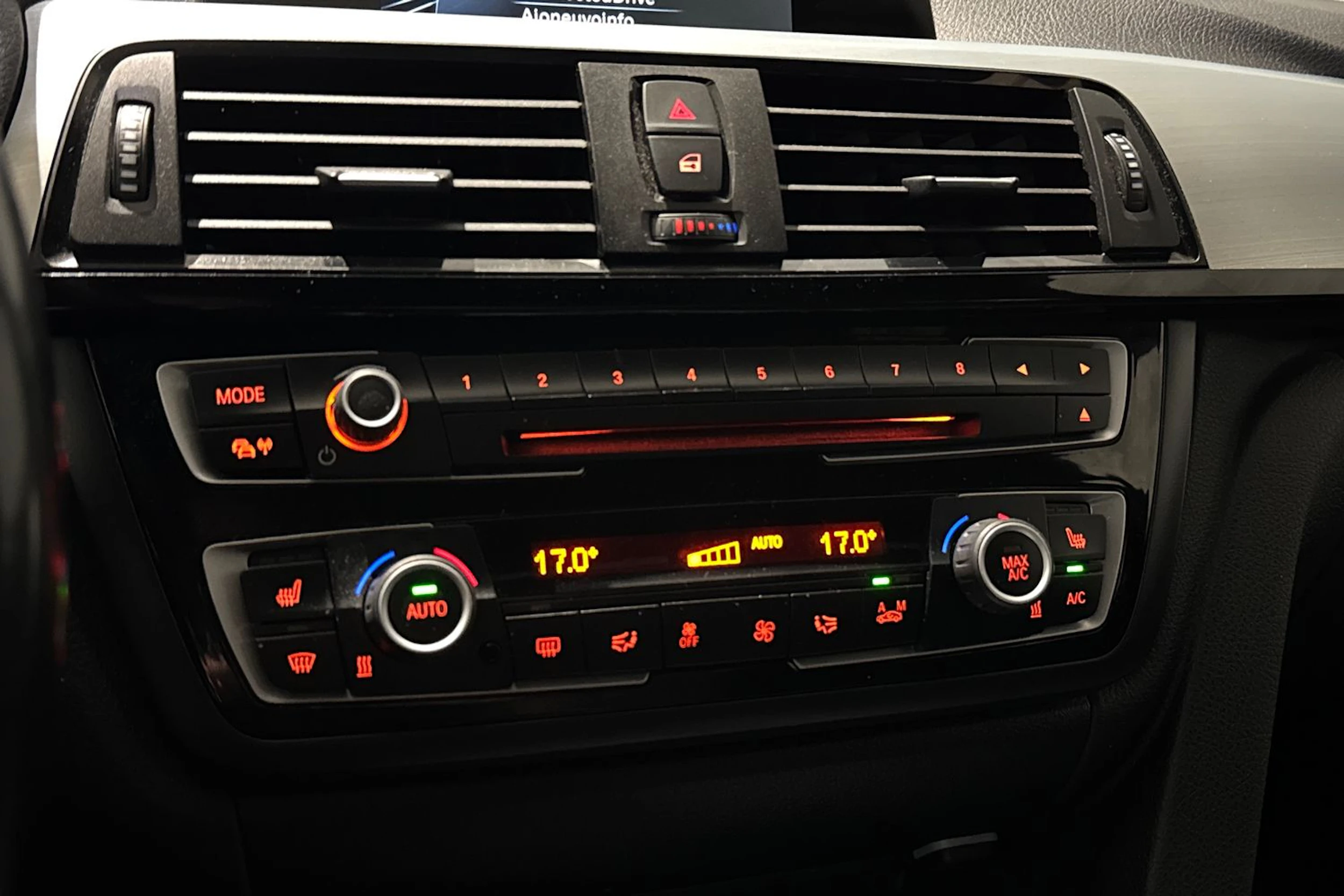 musta BMW 418 2015 kuva 21.