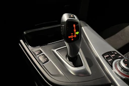 musta BMW 418 2015 kuva 22.