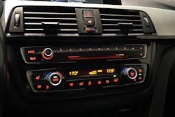musta BMW 418 2015 kuva 25.