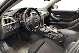 Valkoinen BMW 418 2015 kuva 3.