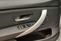 Valkoinen BMW 418 2015 kuva 17.