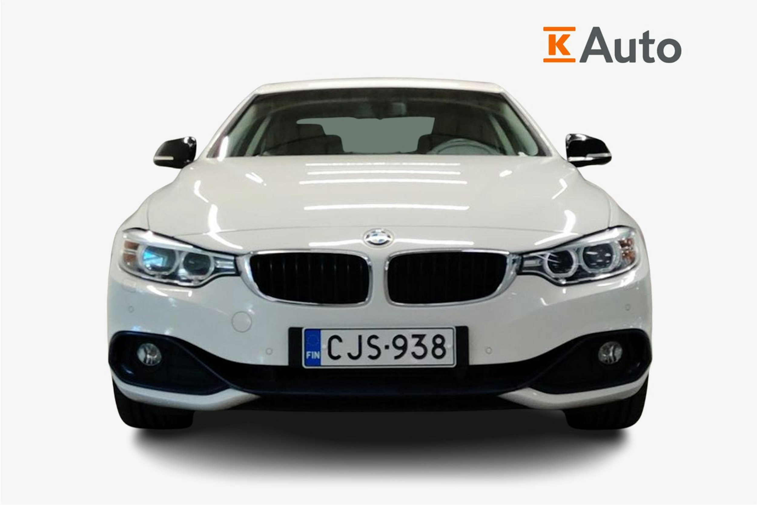 Valkoinen BMW 420 2015 kuva 4.