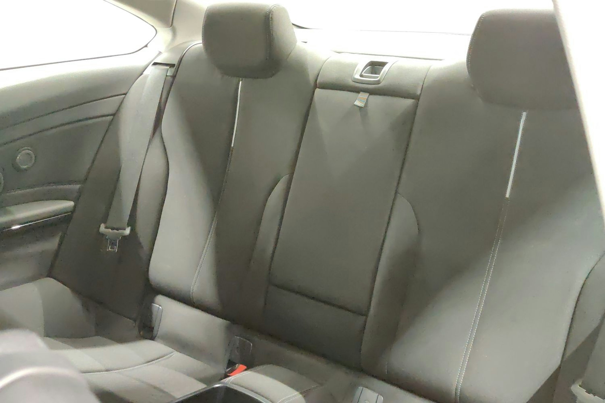 Valkoinen BMW 420 2015 kuva 8.