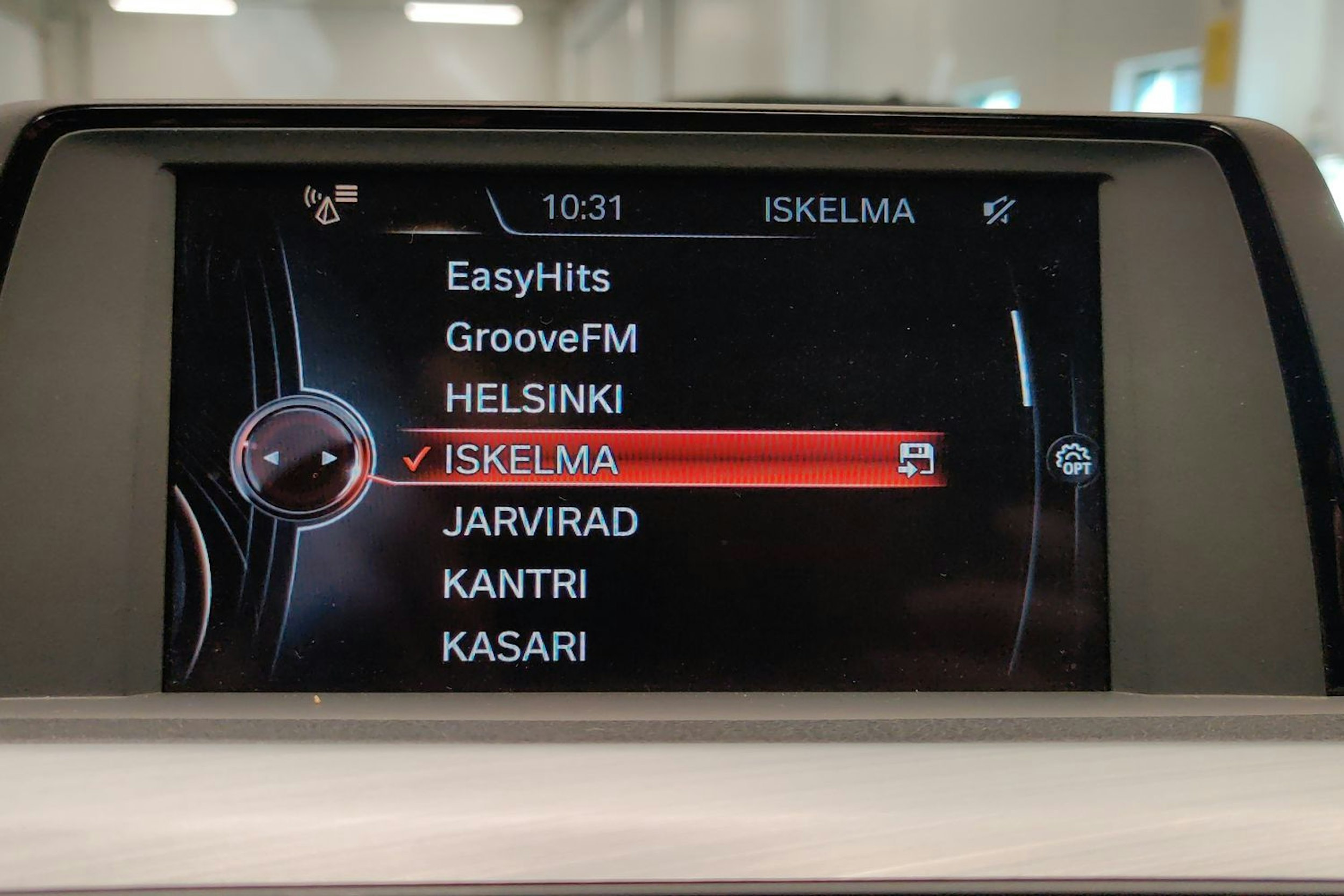 Valkoinen BMW 420 2015 kuva 14.