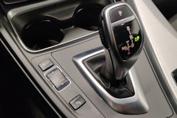 Valkoinen BMW 420 2015 kuva 17.