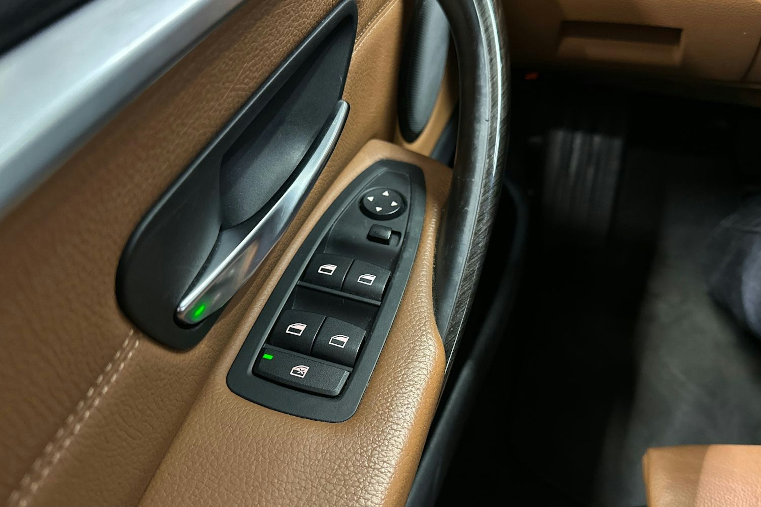 valkoinen BMW 420 2015 kuva 26.