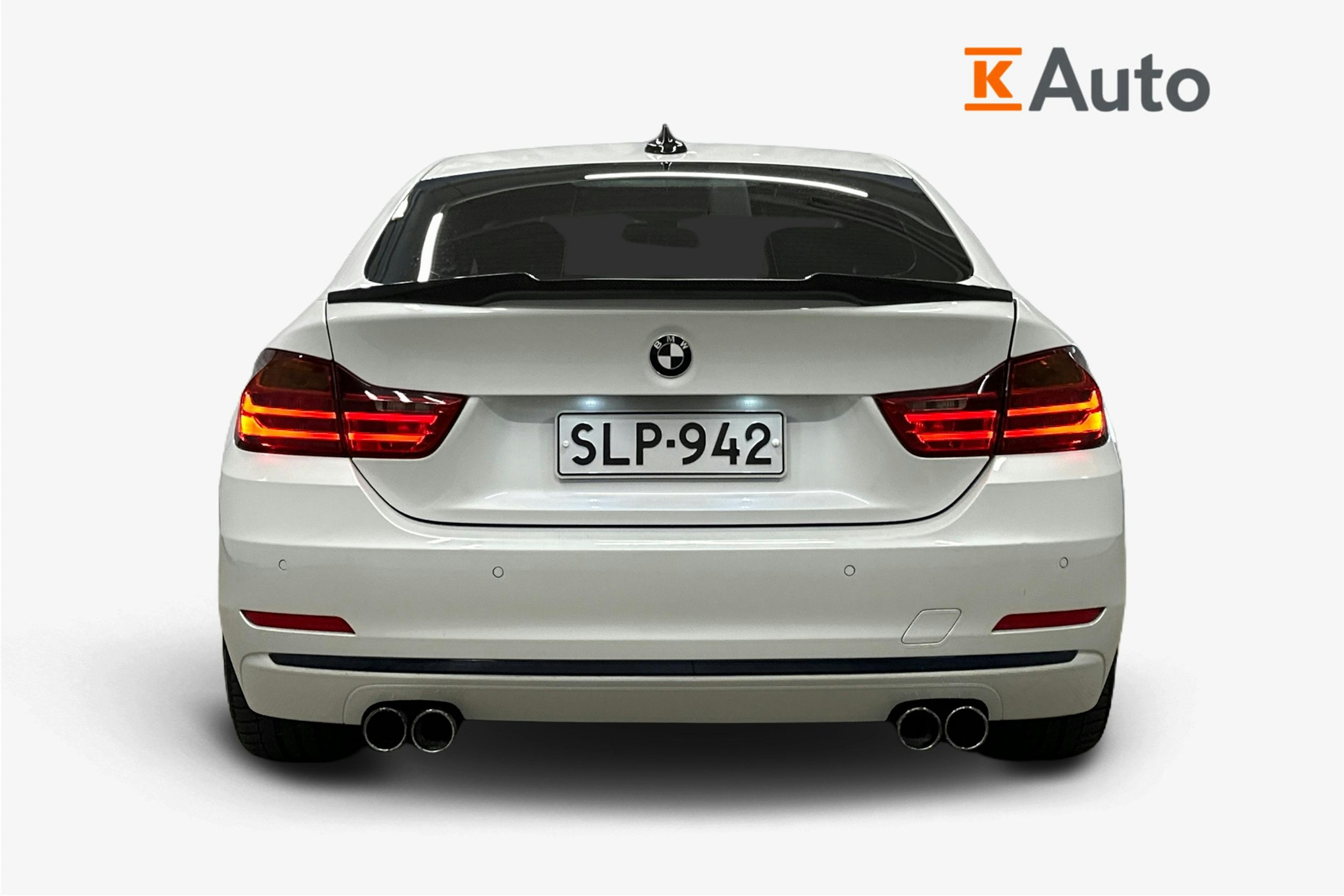 valkoinen BMW 420 2015 kuva 3.