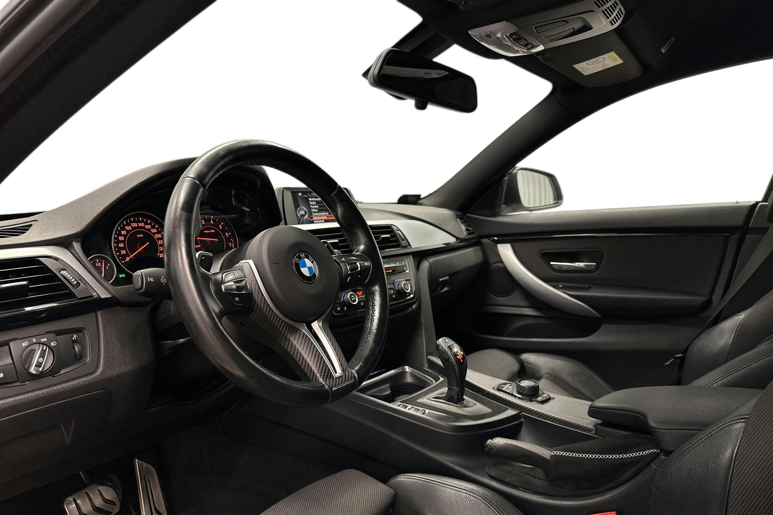 valkoinen BMW 420 2015 kuva 7.