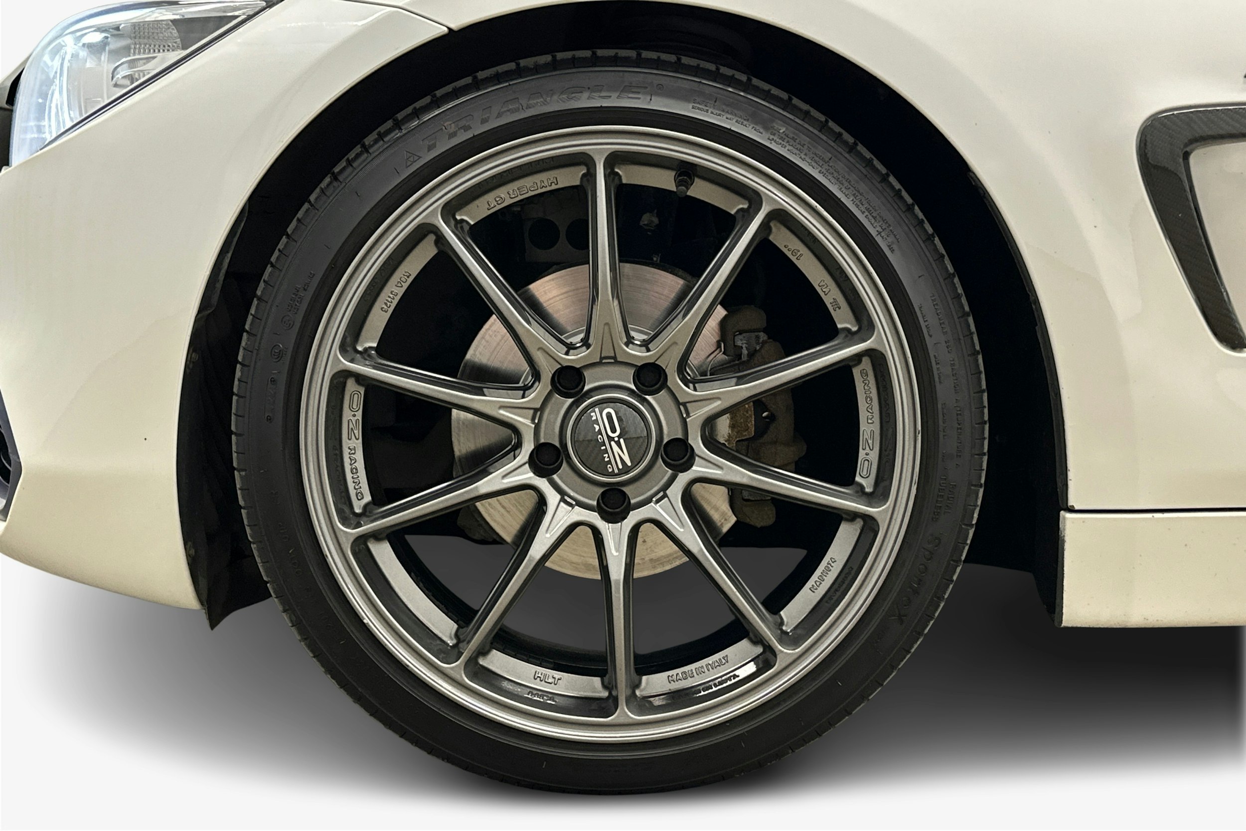valkoinen BMW 420 2015 kuva 11.