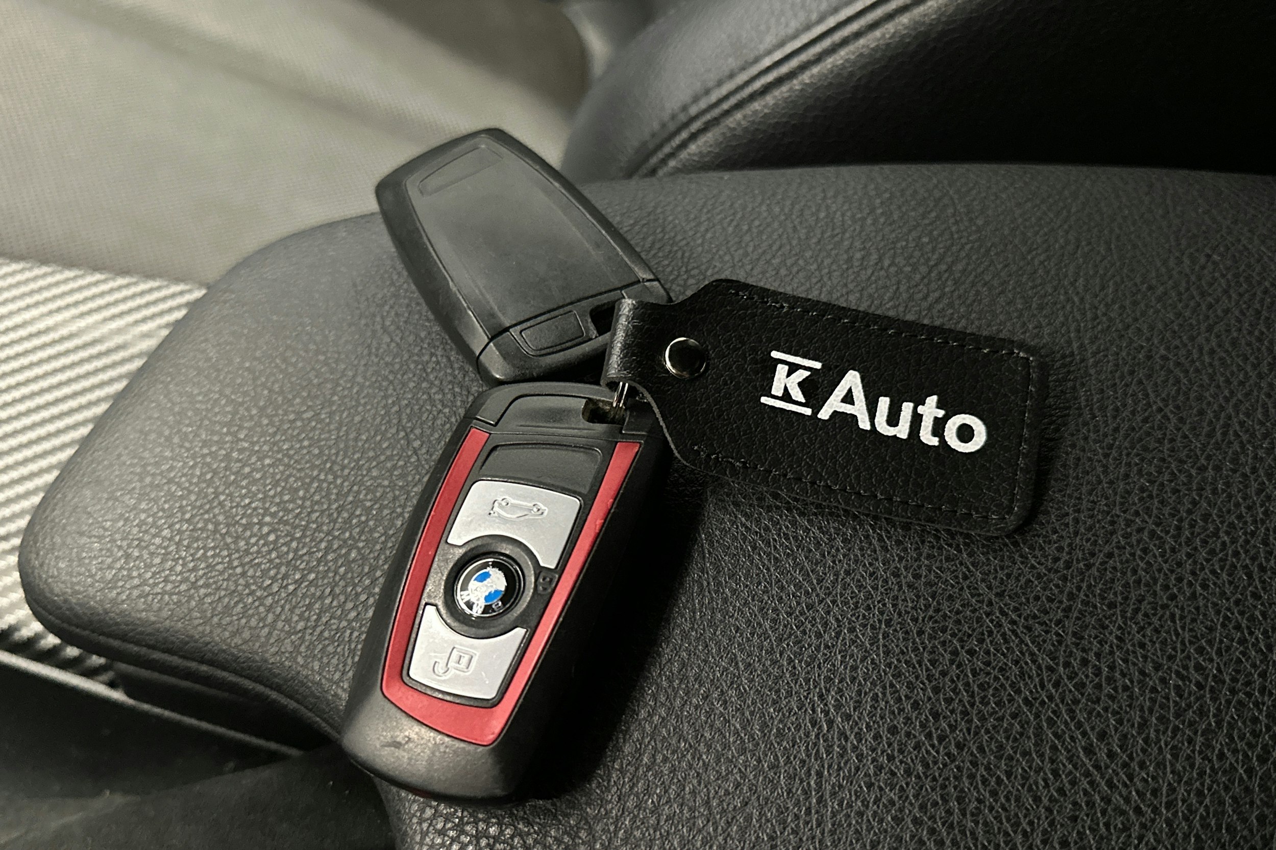 valkoinen BMW 420 2015 kuva 24.