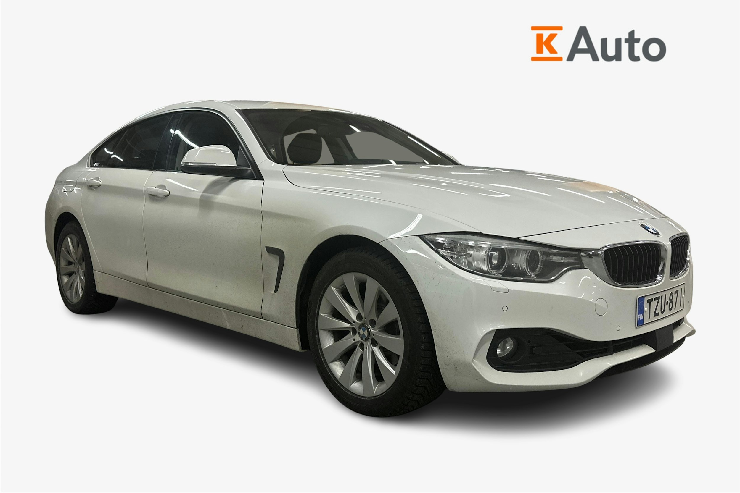 valkoinen BMW 420 2016 kuva 1.