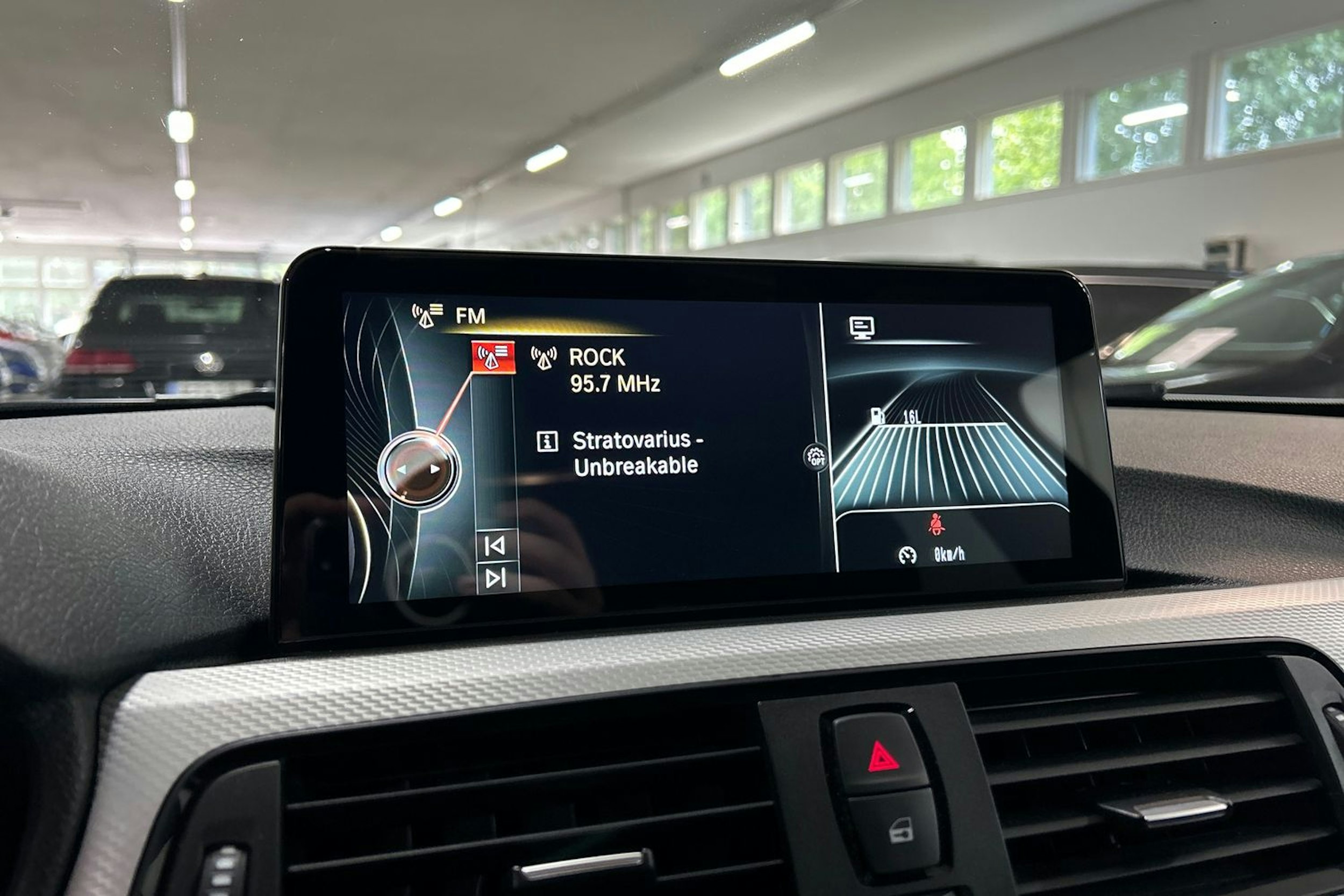 valkoinen BMW 420 2015 kuva 20.