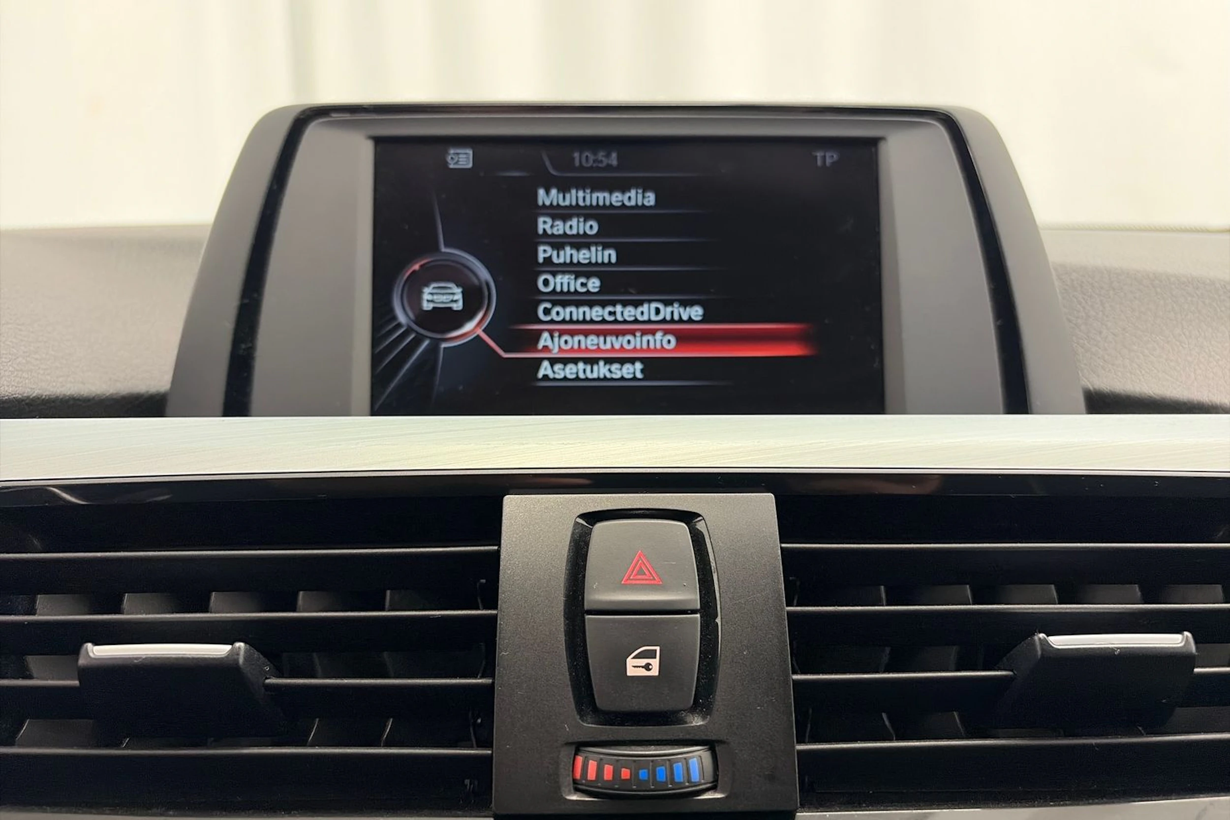 Musta BMW 420 2015 kuva 18.