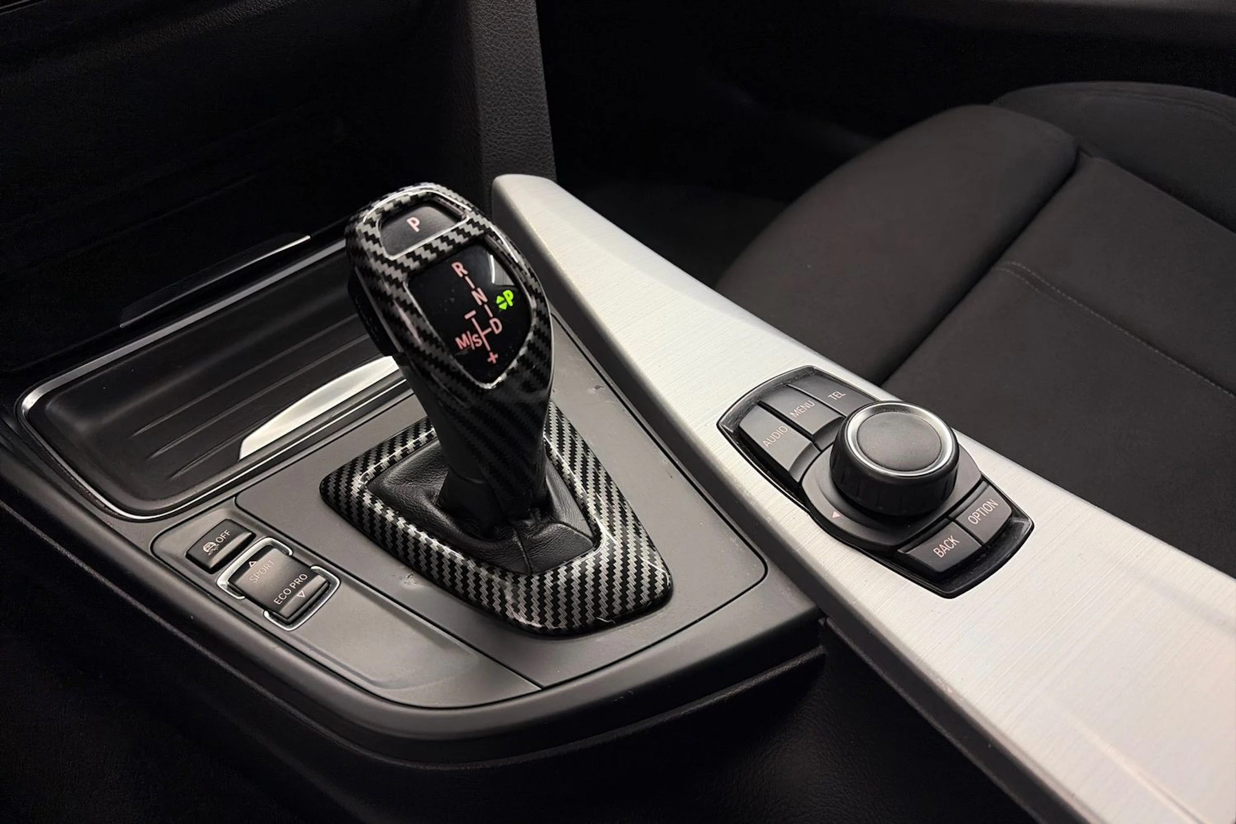 Musta BMW 420 2015 kuva 24.