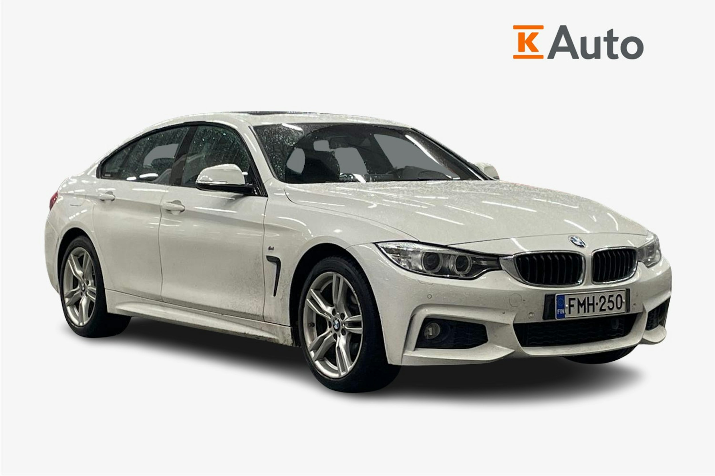 Valkoinen BMW 420 2016 kuva 1.