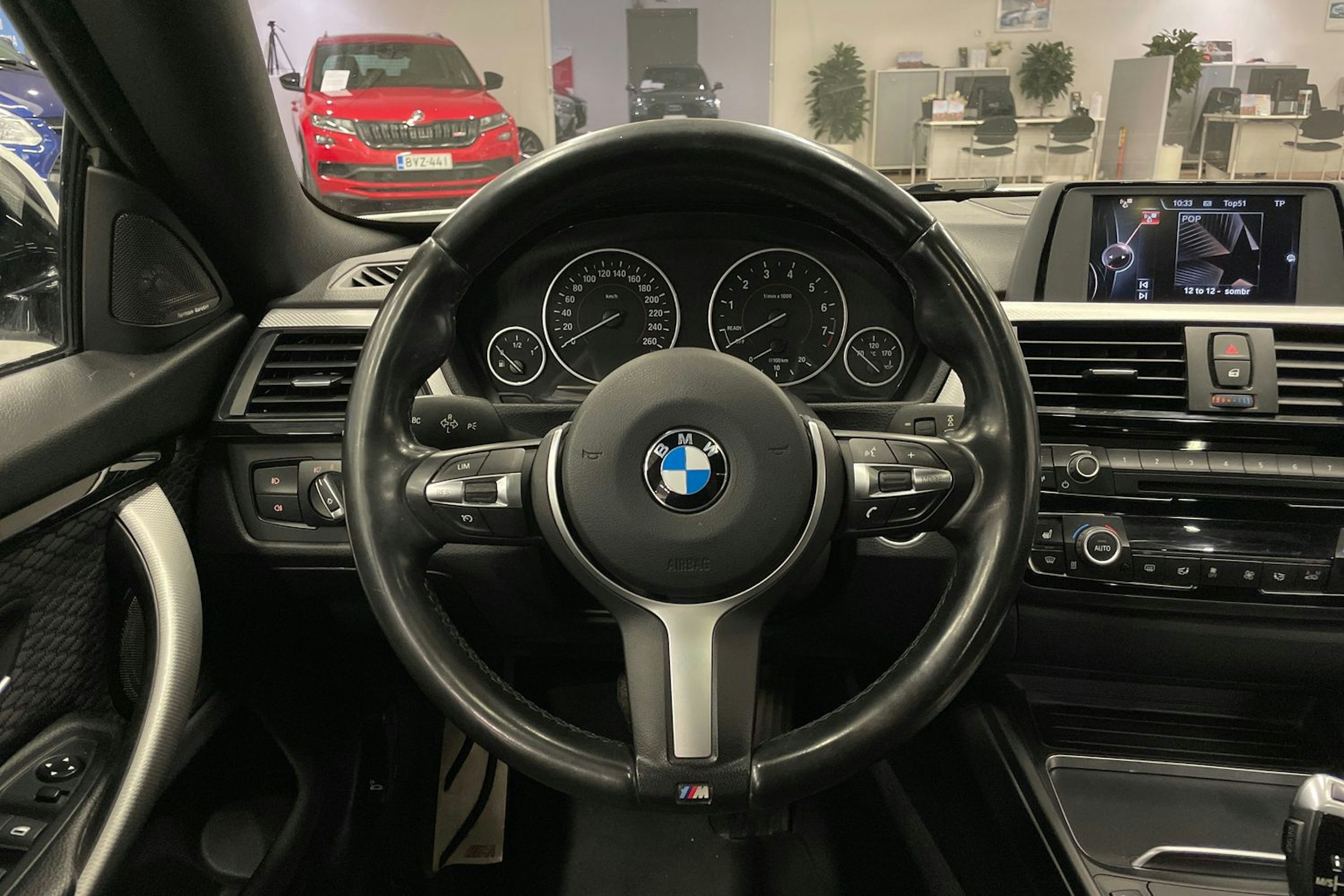 Valkoinen BMW 420 2016 kuva 13.