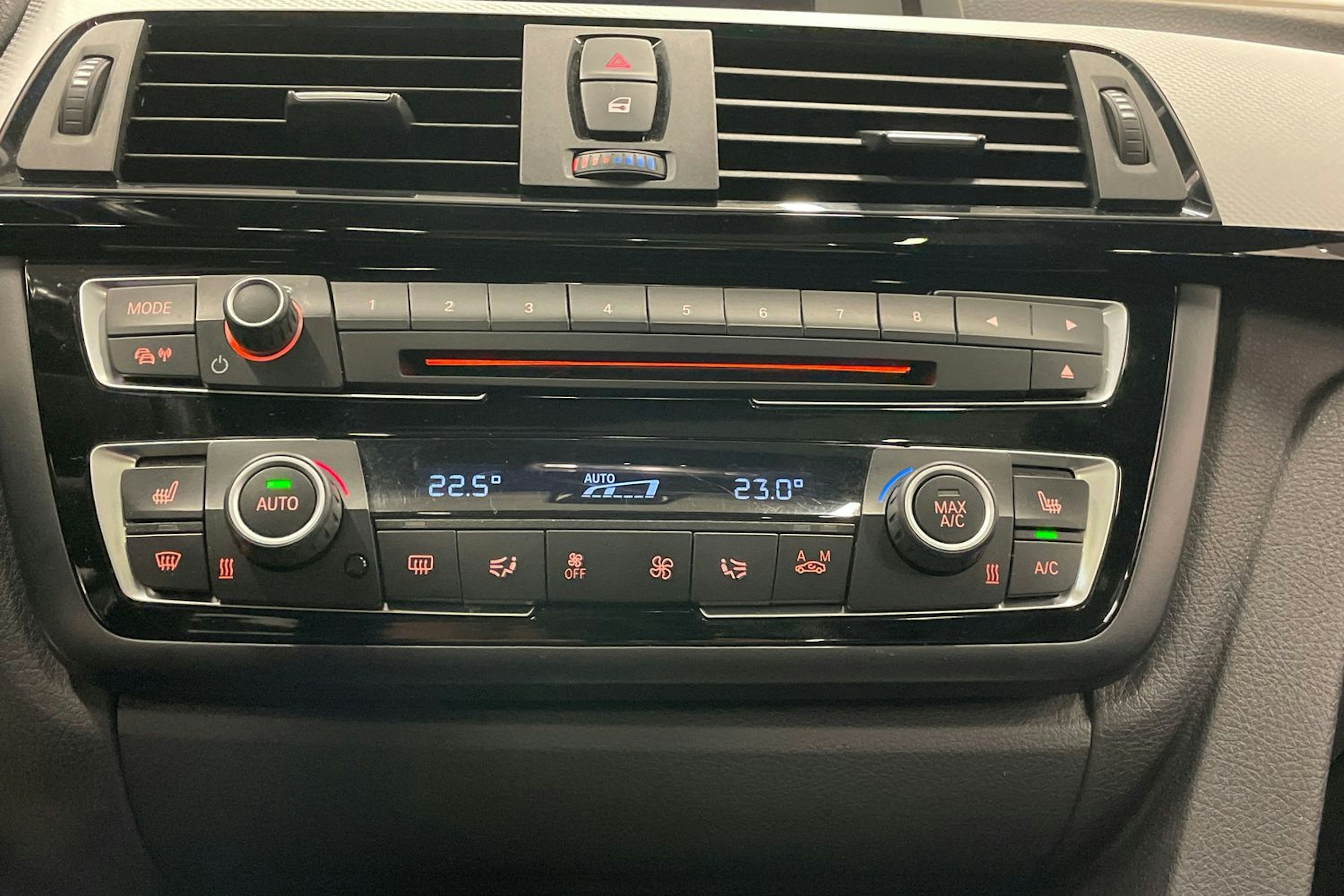 Valkoinen BMW 420 2016 kuva 15.