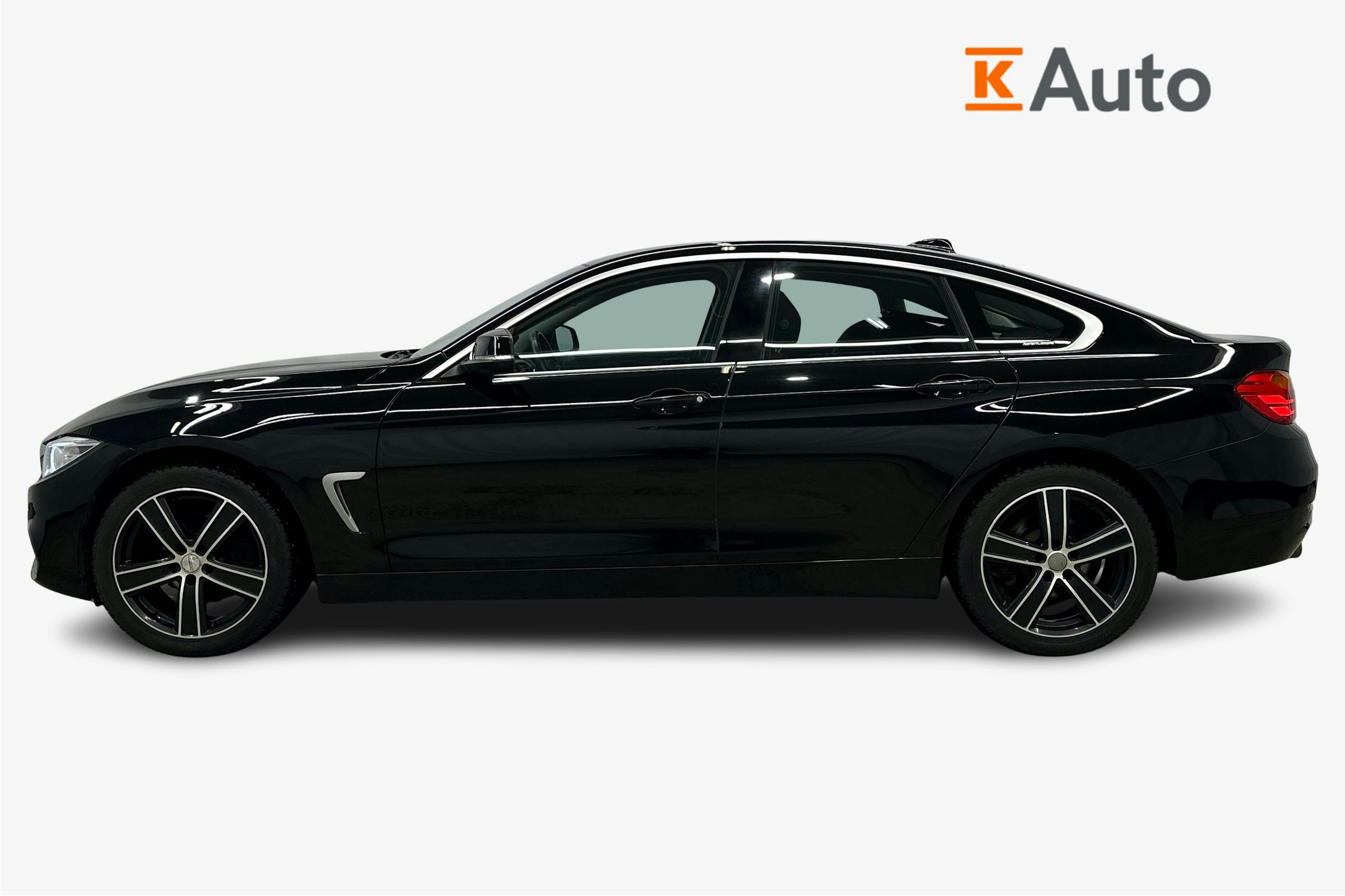 musta BMW 420 2016 kuva 6.