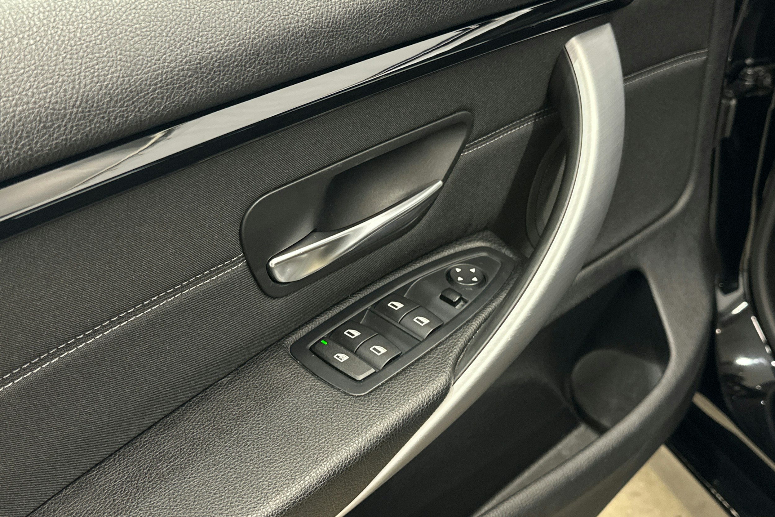 musta BMW 420 2016 kuva 16.