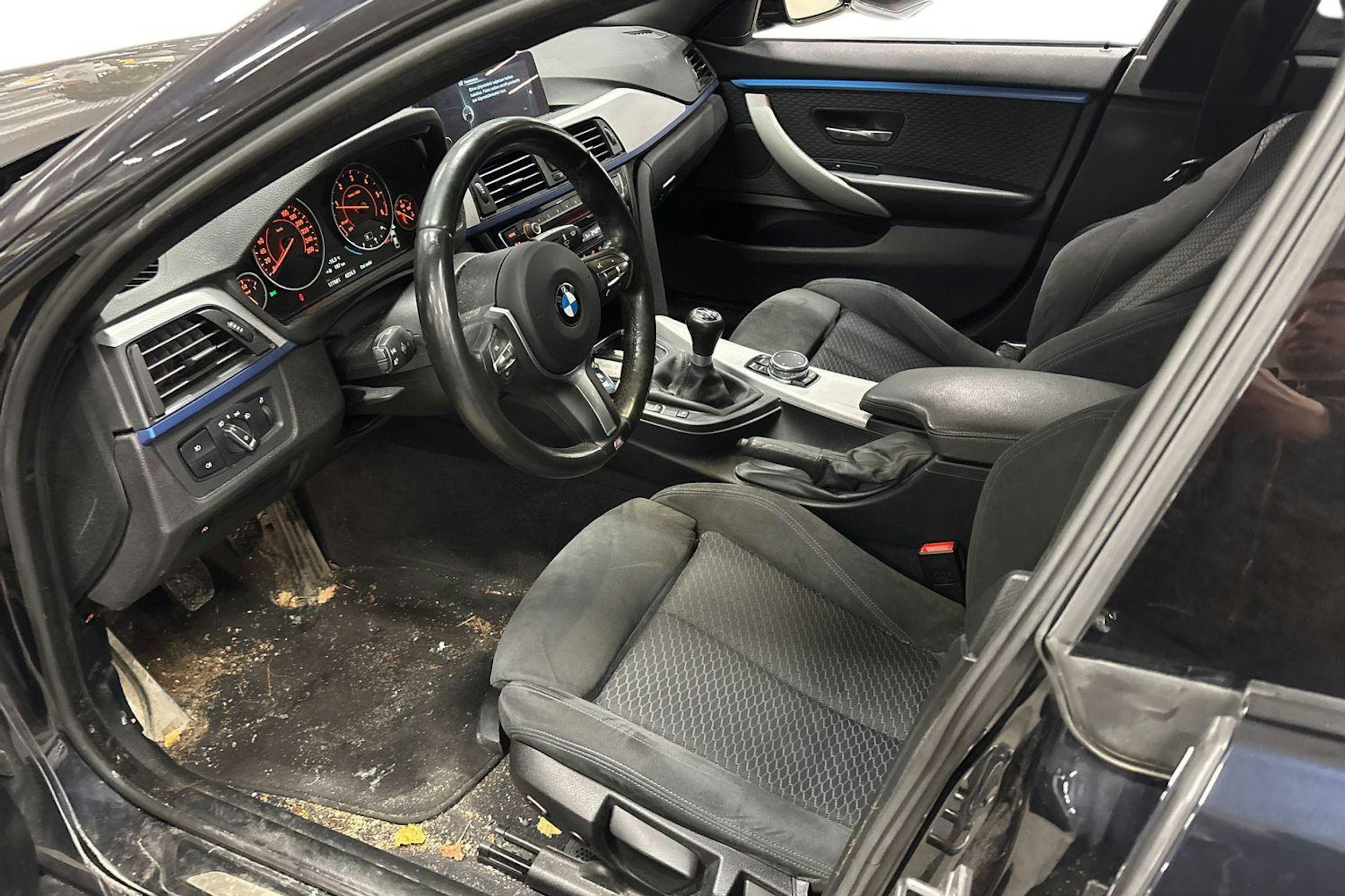 musta BMW 420 2016 kuva 3.