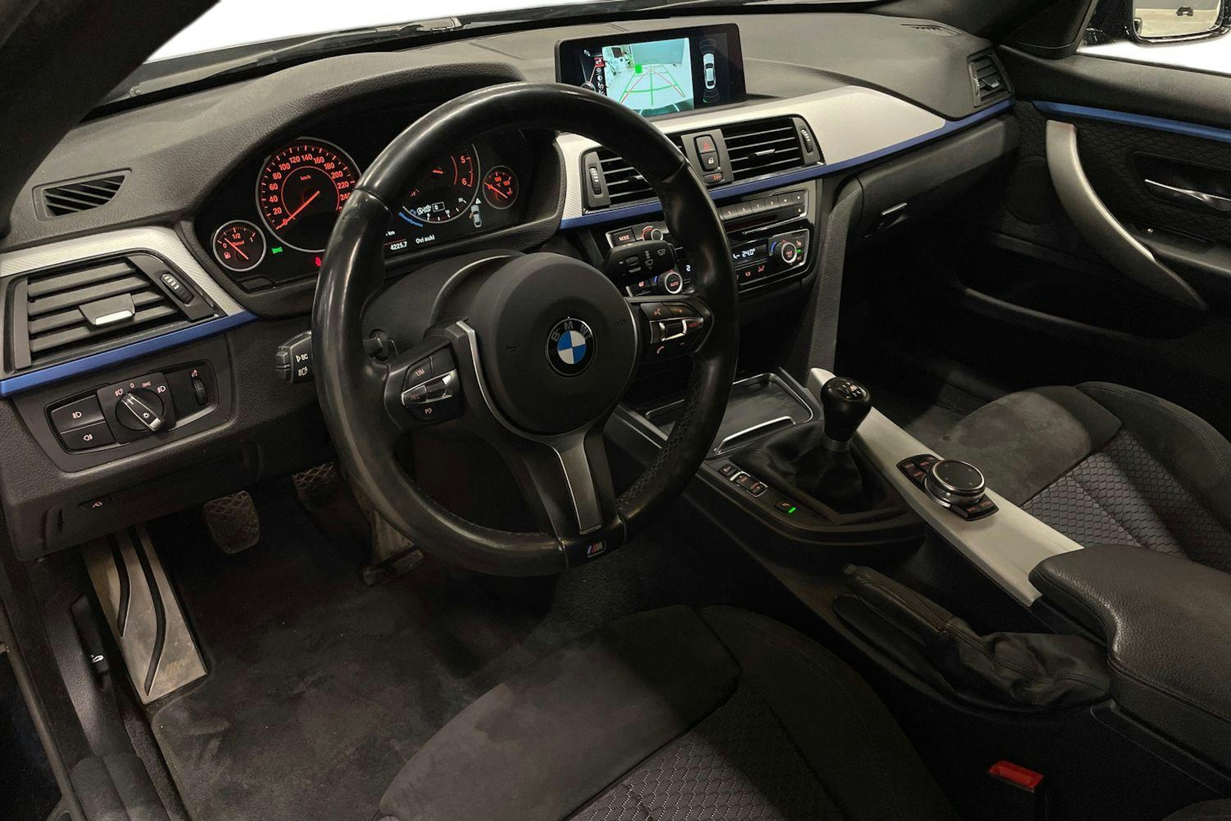 musta BMW 420 2016 kuva 7.