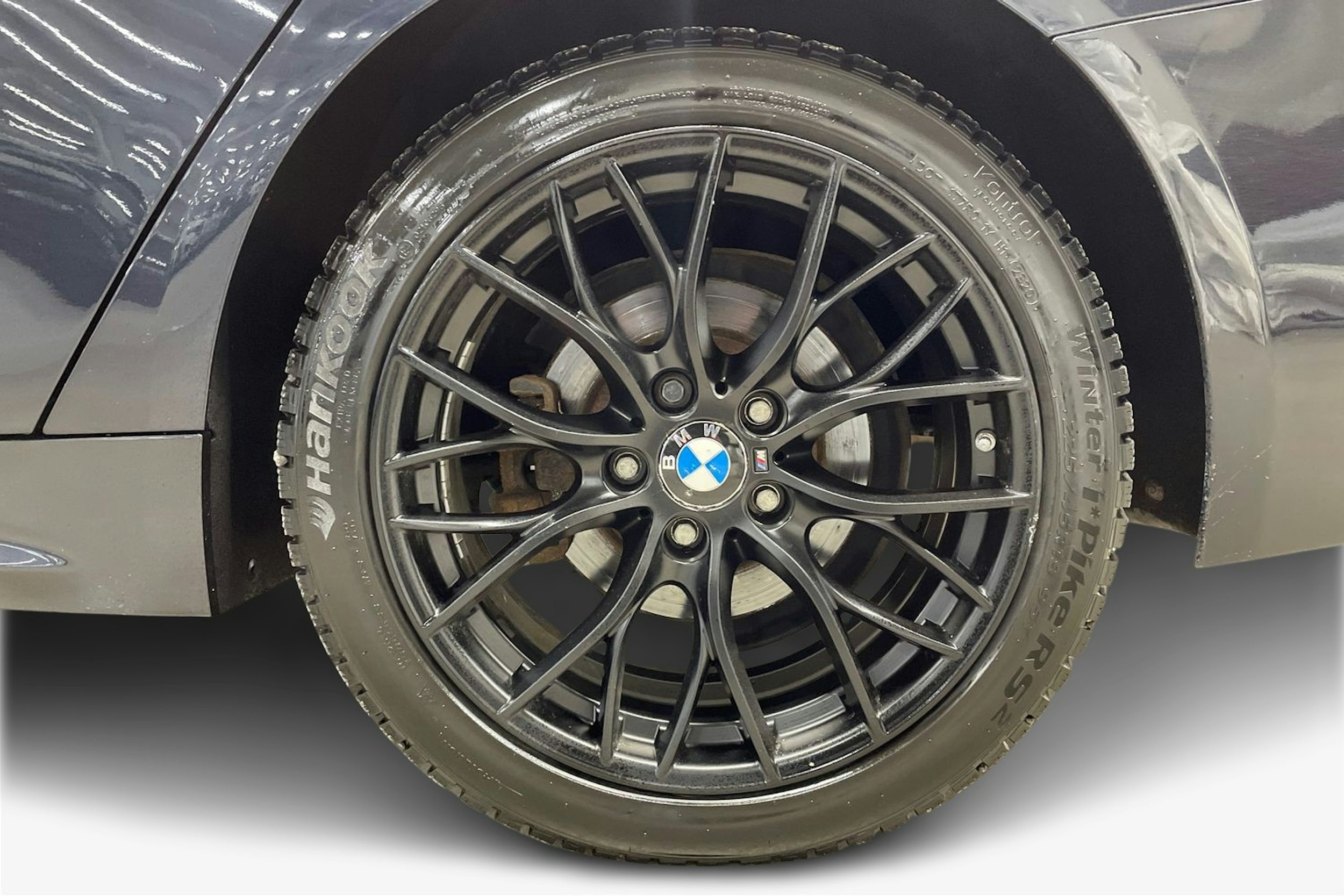 musta BMW 420 2016 kuva 11.