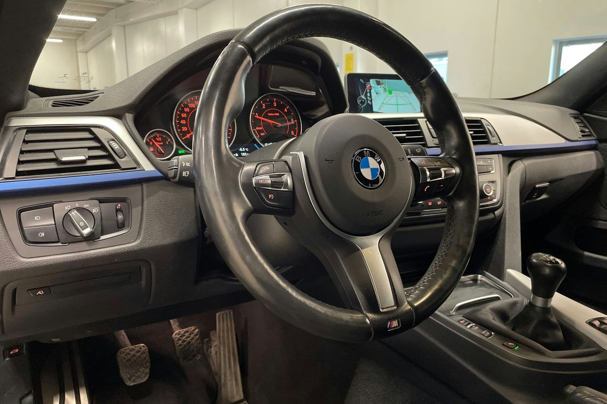 musta BMW 420 2016 kuva 26.