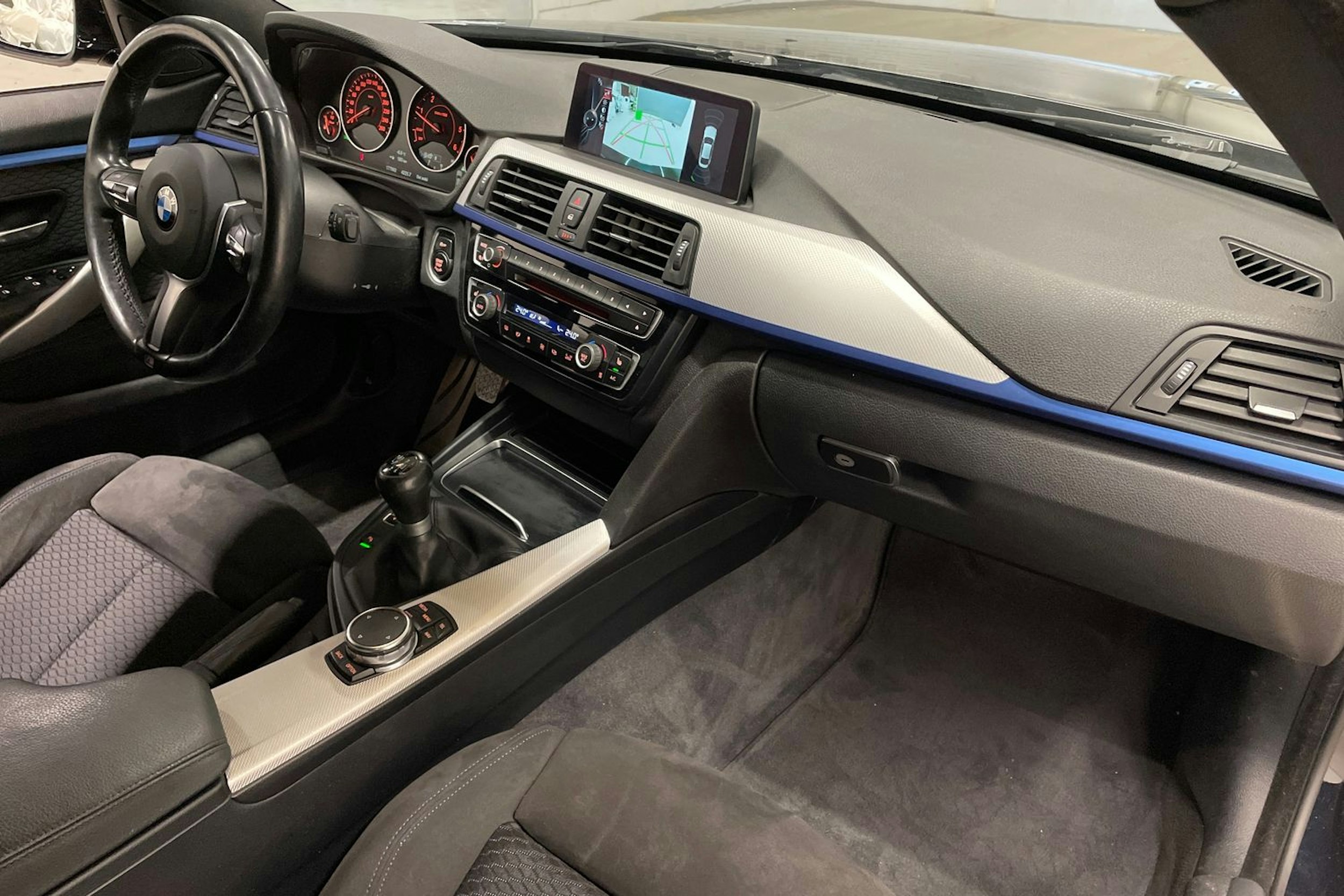 musta BMW 420 2016 kuva 28.