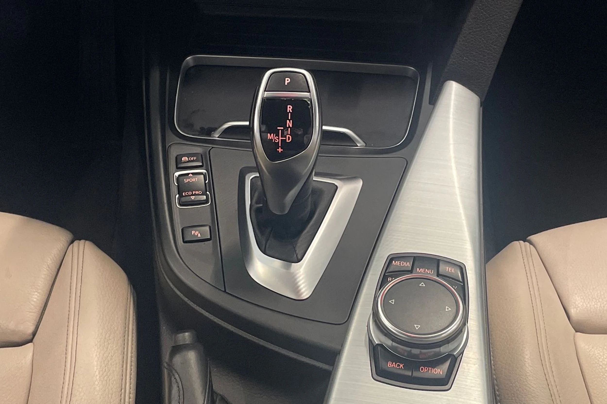 musta BMW 420 2016 kuva 27.