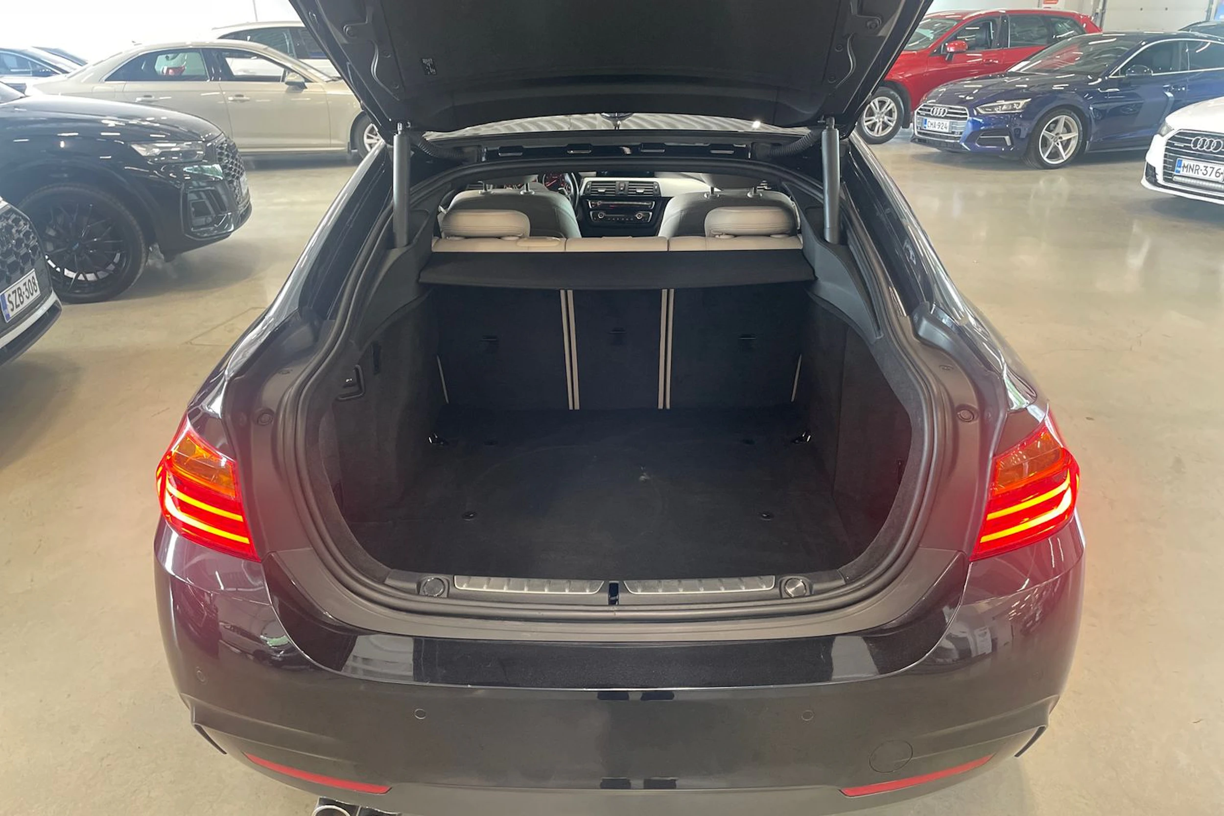 musta BMW 420 2016 kuva 30.