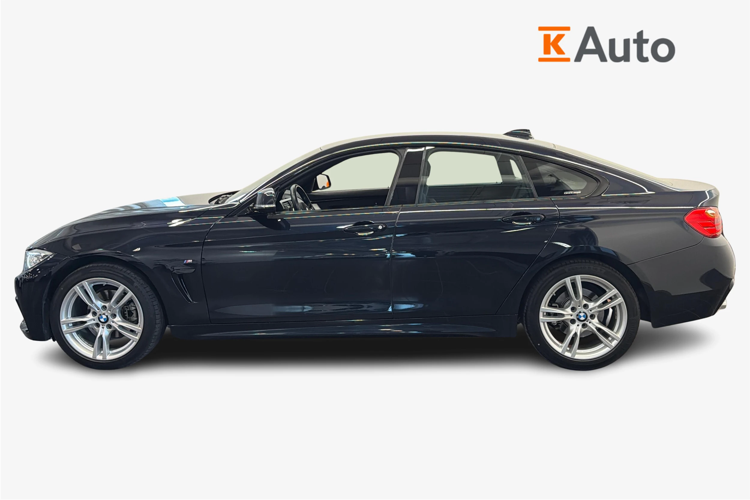 musta BMW 420 2016 kuva 5.