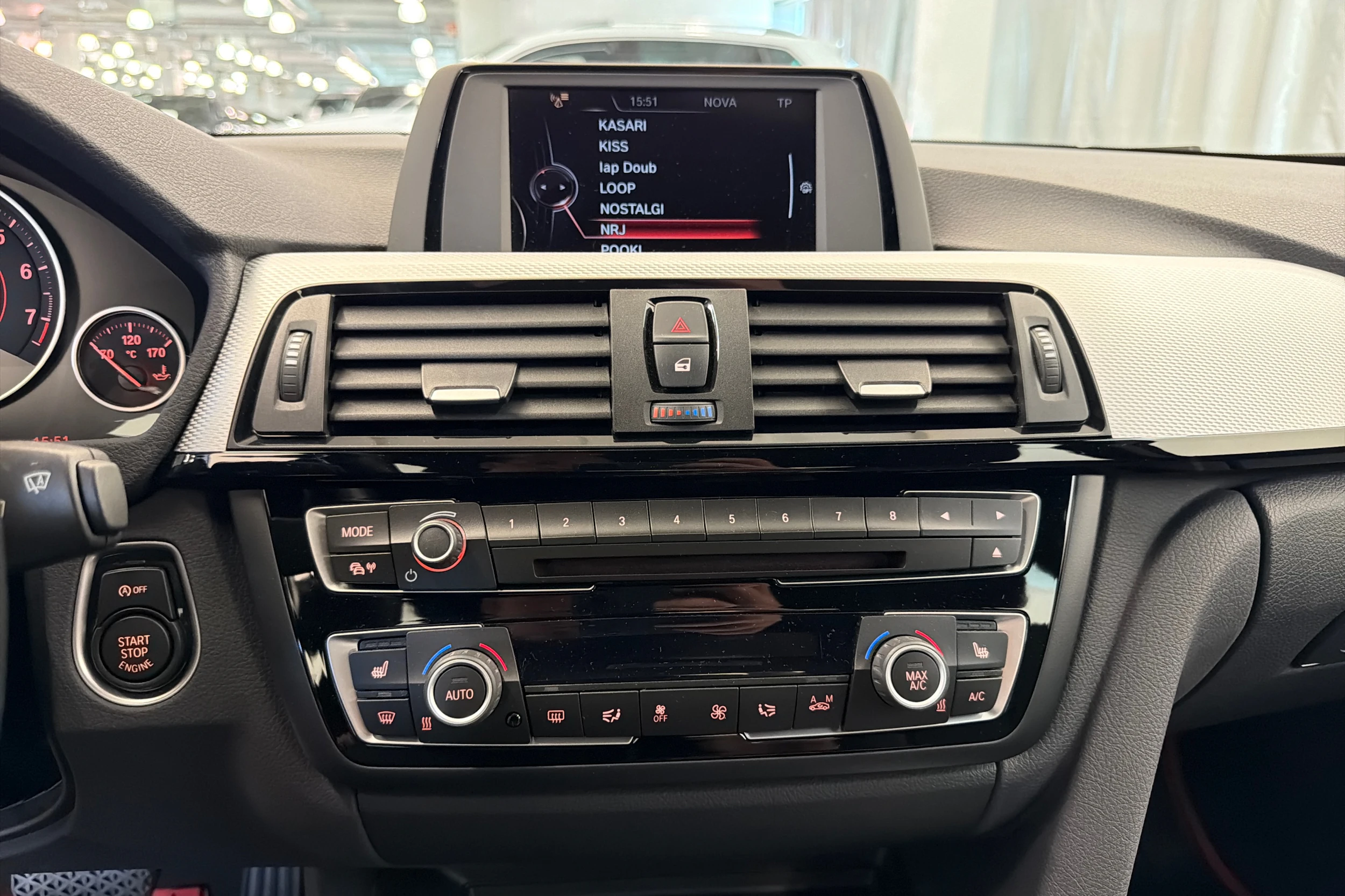 musta BMW 420 2016 kuva 13.